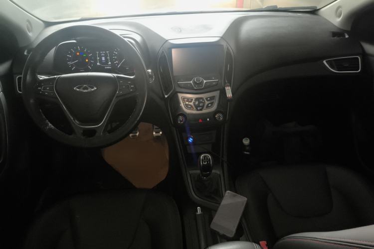 Used Chery Arrizo 5 2018 1.5L Manual Tribute to Youth Edition Center Console