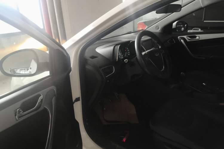 Used Chery Arrizo 5 2018 1.5L Manual Tribute to Youth Edition Driver Seat