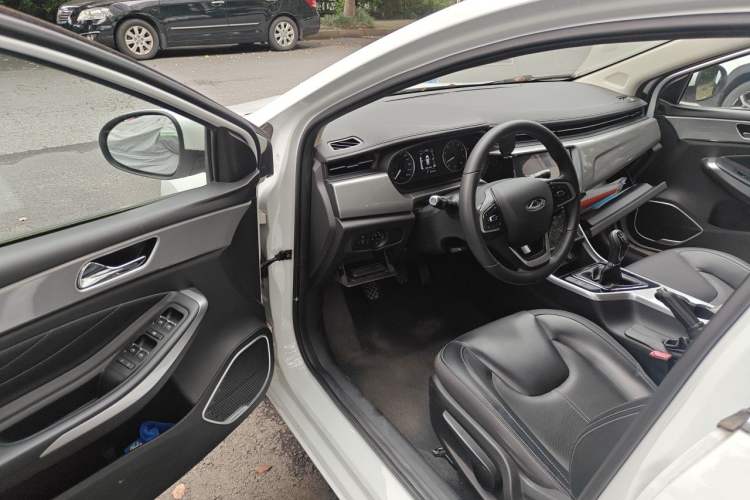 Used Chery Arrizo 5  Driver Seat