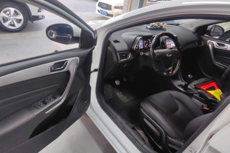 Used Chery Arrizo 5 2018 1.5L Manual Tribute to Youth Edition Driver Seat