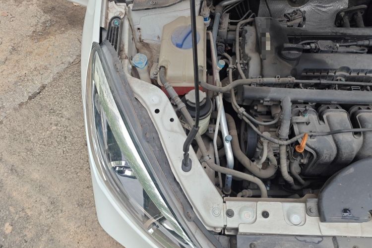 Used Chery Arrizo 5  Engine Bay Right