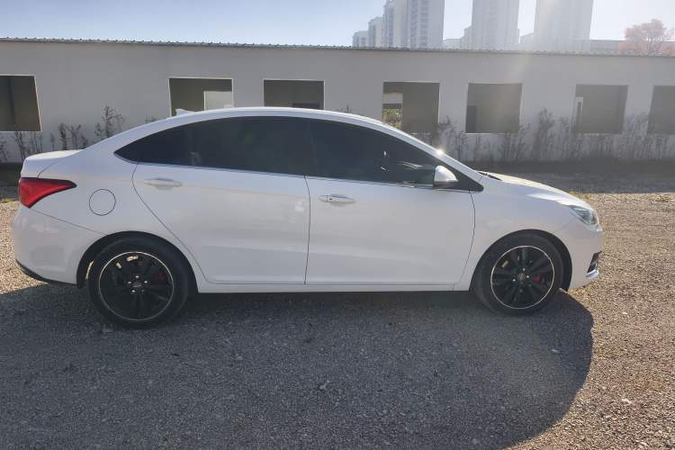 Used Chery Arrizo 5 2018 1.5L Manual Tribute to Youth Edition Exterior 2