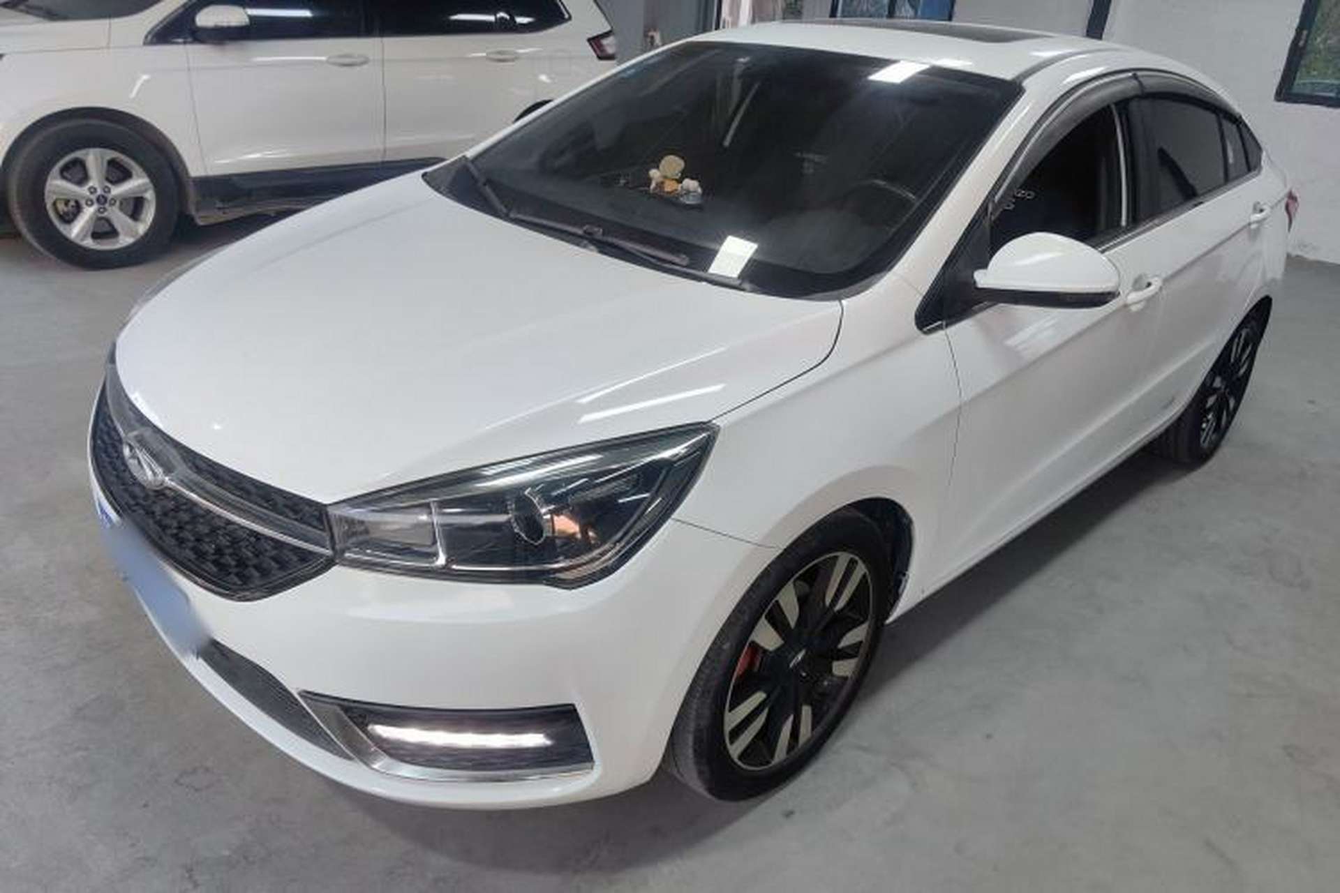 Used Chery Arrizo 5 2018 1.5L Manual Tribute to Youth Edition Front Left 45 Deg