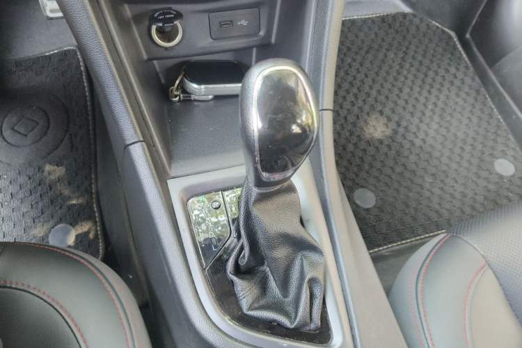 Used Chery Arrizo 5 2018 1.5L CVT Tribute to Youth Edition Gear Lever