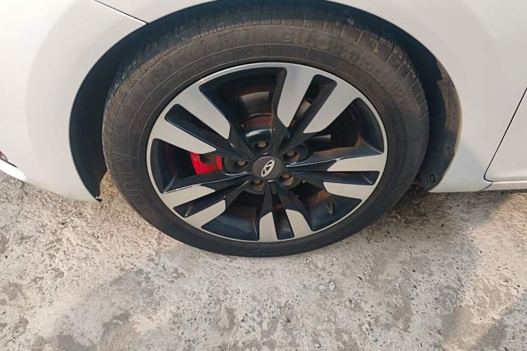 Used Chery Arrizo 5 2018 1.5L CVT Tribute to Youth Edition Left Front Wheel Hub