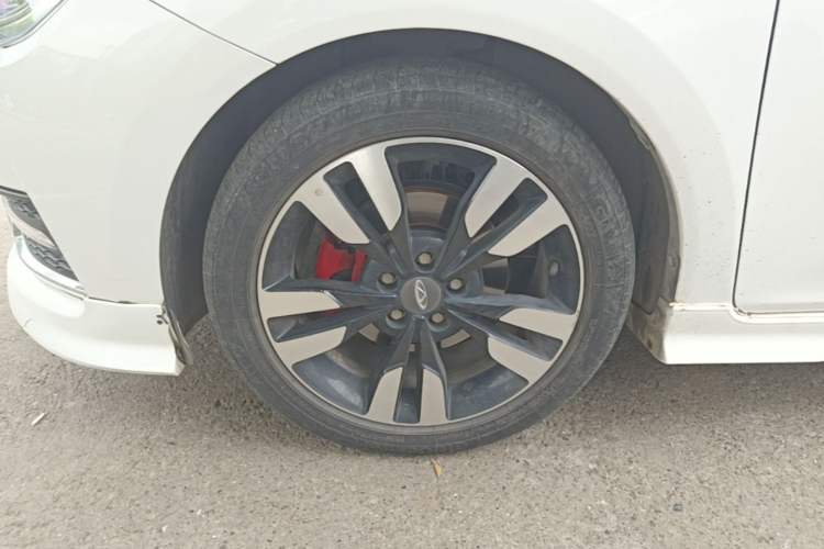 Used Chery Arrizo 5 2018 1.5L Manual Tribute to Youth Edition Left Front Wheel Hub