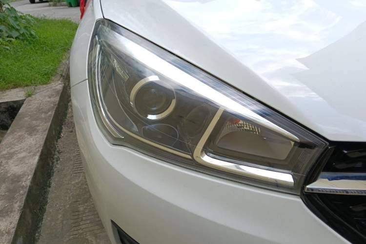 Used Chery Arrizo 5 2018 1.5L Manual Tribute to Youth Edition Right Front Headlight
