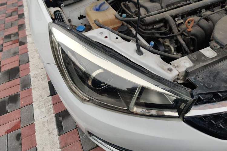 Used Chery Arrizo 5 2018 1.5L CVT Tribute to Youth Edition Right Front Headlight