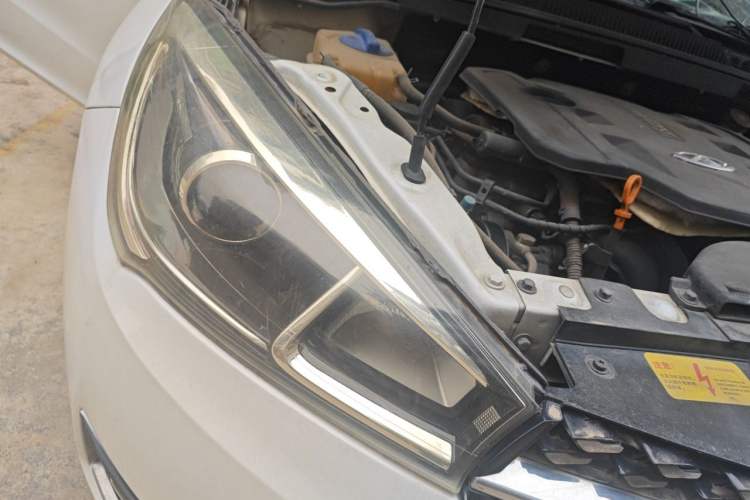 Used Chery Arrizo 5 2018 1.5L CVT Tribute to Youth Edition Right Front Headlight