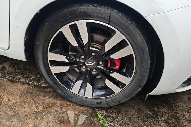Used Chery Arrizo 5 2018 1.5L CVT Tribute to Youth Edition Right Front Wheel Hub