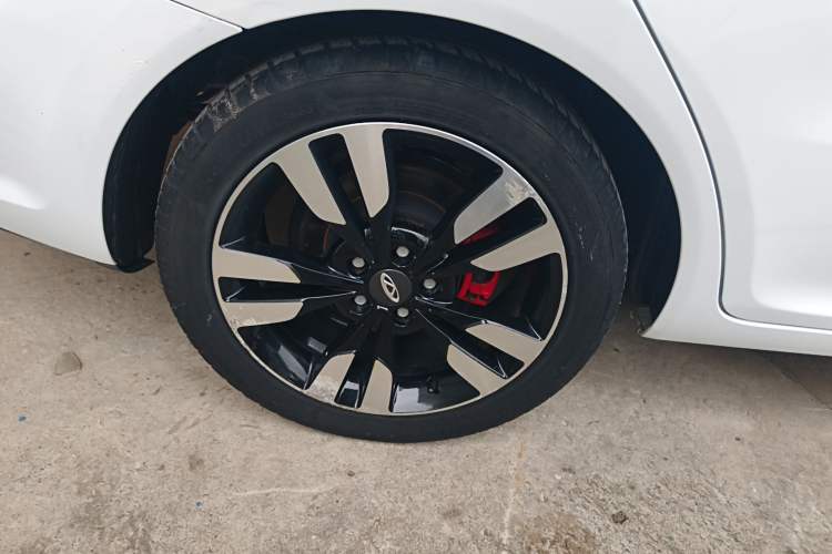 Used Chery Arrizo 5 2018 1.5L CVT Tribute to Youth Edition Right Rear Wheel Hub