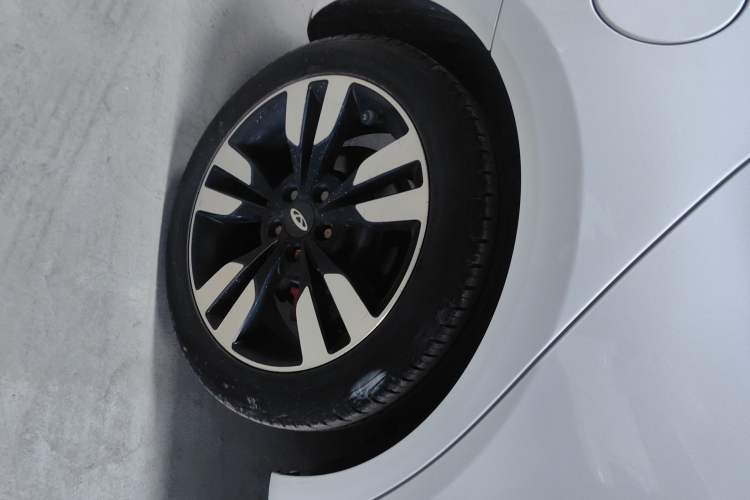 Used Chery Arrizo 5 2018 1.5L Manual Tribute to Youth Edition Right Rear Wheel Hub