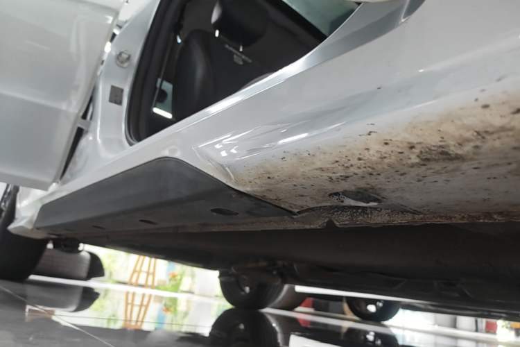 Used Chery Arrizo 5 2018 1.5L CVT Tribute to Youth Edition Right Side Sill