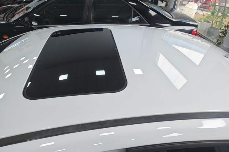 Used Chery Arrizo 5 2018 1.5L CVT Tribute to Youth Edition Roof