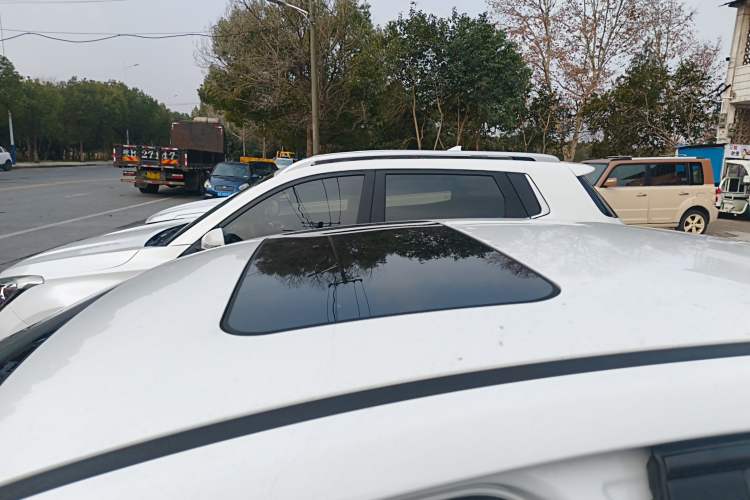 Used Chery Arrizo 5 2018 1.5L CVT Tribute to Youth Edition Roof
