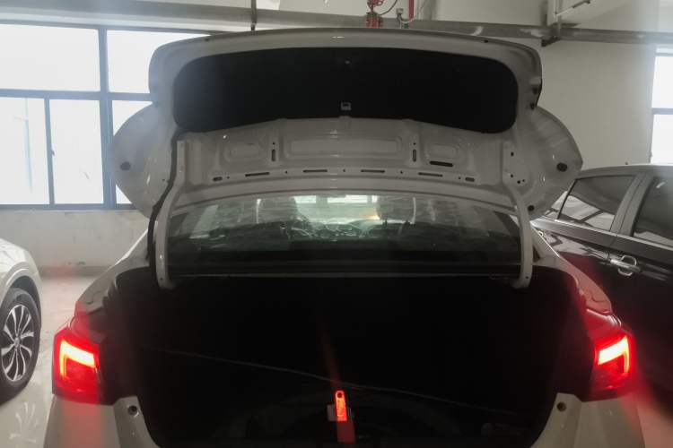 Used Chery Arrizo 5 2018 1.5L Manual Tribute to Youth Edition Trunk