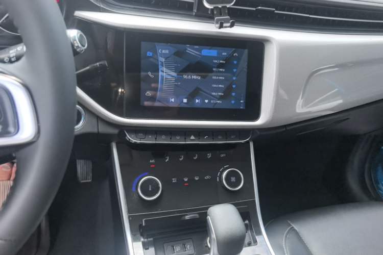 Used Chery Arrizo 5 2019 1.5L CVT New Freedom Edition China VI Standard Audio And AC Panel