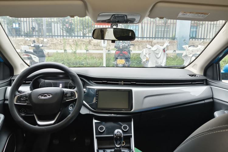 Used Chery Arrizo 5 2019 Facelifted PRO 1.5L Manual Youth Edition China VI Standard Center Console