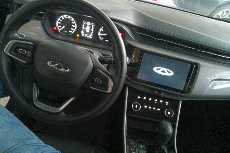 Used Chery Arrizo 5 2019 1.5L CVT Youth Edition China V Standard Center Console