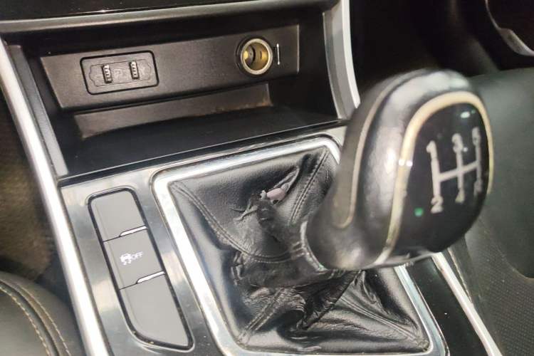 Used Chery Arrizo 5 2019 PRO 1.5L Manual Comfort Edition China VI Gear Lever