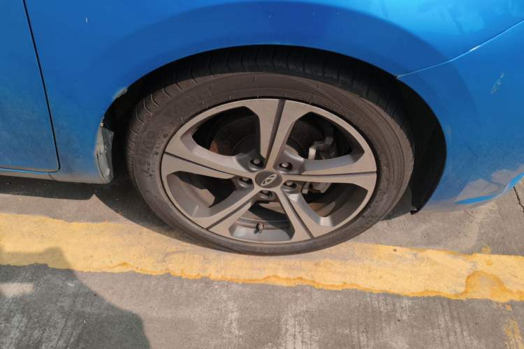 Used Chery Arrizo 5 2019 Facelifted PRO 1.5L Manual Youth Edition China VI Standard Right Front Wheel Hub