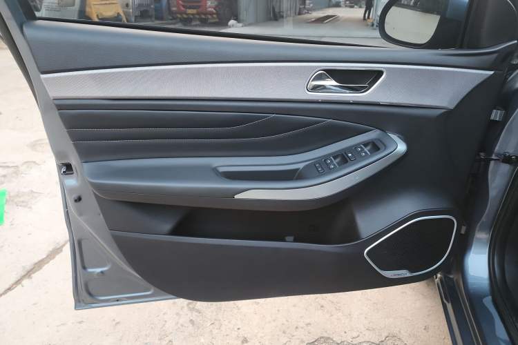 Used Chery Arrizo 5 2019 PRO 1.5L CVT Active Edition China VI Interior 2