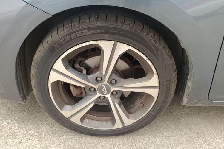 Used Chery Arrizo 5 2019 PRO 1.5L Manual Youth Edition China VI compliant Left Front Wheel Hub