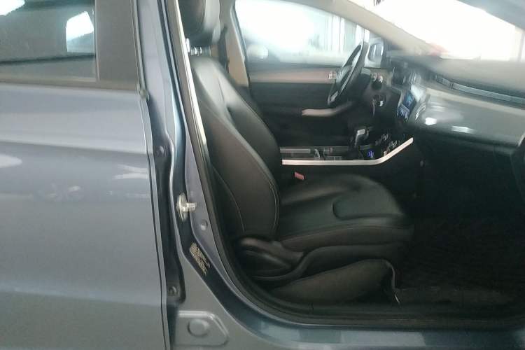Used Chery Arrizo 5 2019 Revised PRO 1.5L CVT Youth Edition China VI Standard Right Front Seat