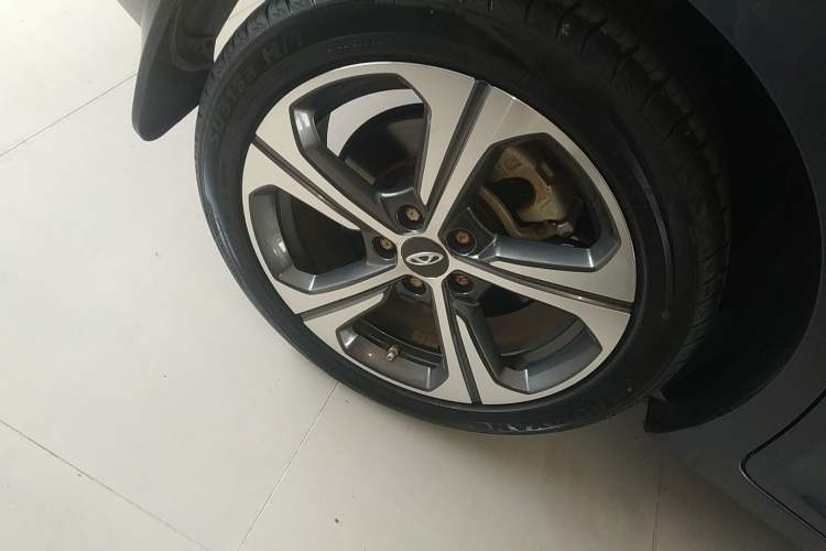 Used Chery Arrizo 5 2019 Revised PRO 1.5L CVT Youth Edition China VI Standard Right Rear Wheel Hub