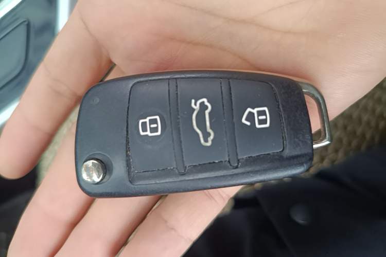 Used Chery Arrizo 5 2019 PRO 1.5L Manual Youth Edition China VI compliant Vehicle Key