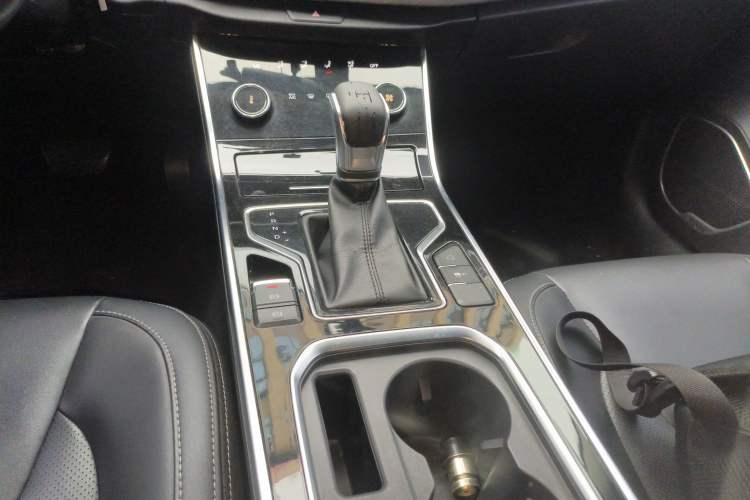 Used Chery Arrizo 5 2019 Revised PRO 1.5L CVT Youth Edition China VI Standard Gear Lever