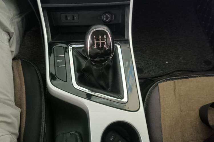 Used Chery Arrizo 5 2019 1.5L Manual Zizai Edition China V Standard Gear Lever