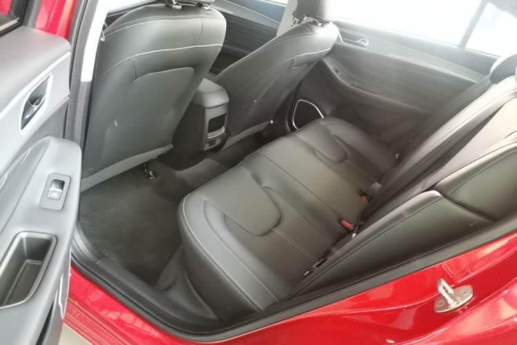Used Chery Arrizo 5 2019 Revised PRO 1.5L CVT Youth Edition China VI Standard Left Rear Seat
