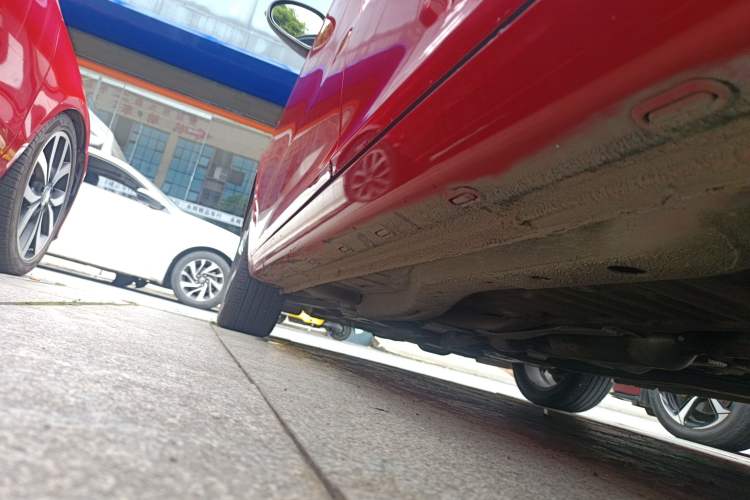 Used Chery Arrizo 5 2019 Revised PRO 1.5L CVT Youth Edition China VI Standard Left Side Sill