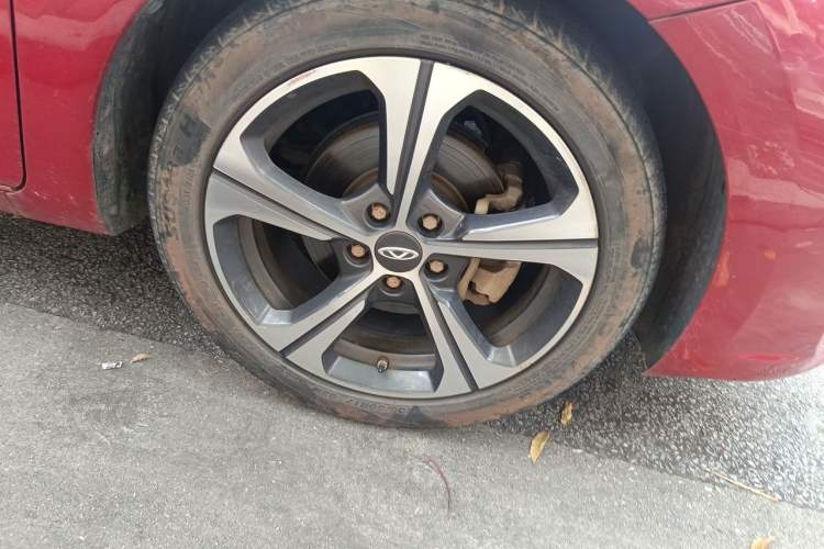 Used Chery Arrizo 5 2019 Revised PRO 1.5L CVT Youth Edition China VI Standard Right Front Wheel Hub