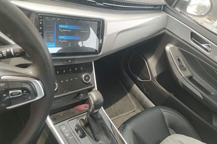 Used Chery Arrizo 5 2019 1.5L CVT Youth Edition China V Standard Audio And AC Panel