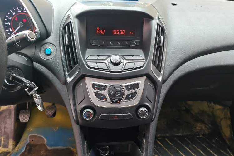Used Chery Arrizo 5 2019 PRO 1.5L Manual Value Edition China VI Standard Audio And AC Panel