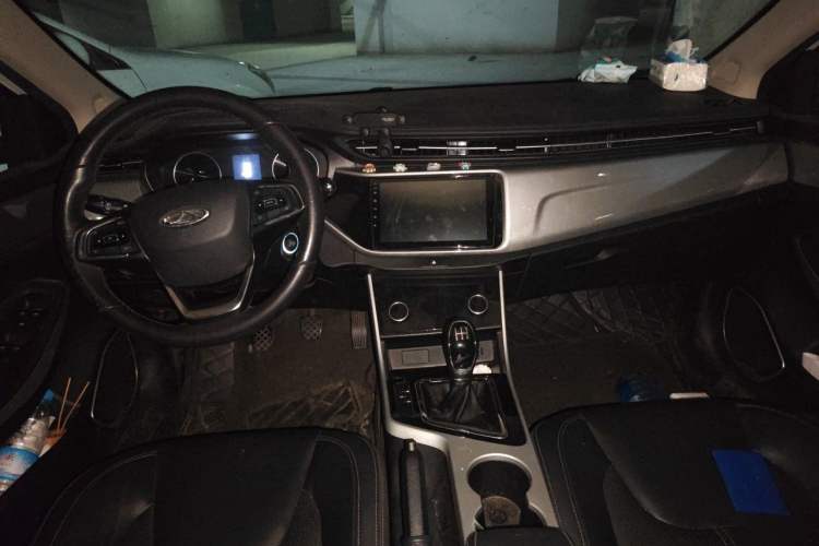 Used Chery Arrizo 5 2019 Facelifted PRO 1.5L Manual Youth Edition China VI Standard Center Console