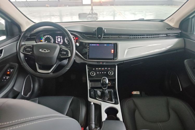 Used Chery Arrizo 5 2019 Facelifted PRO 1.5L Manual Youth Edition China VI Standard Center Console