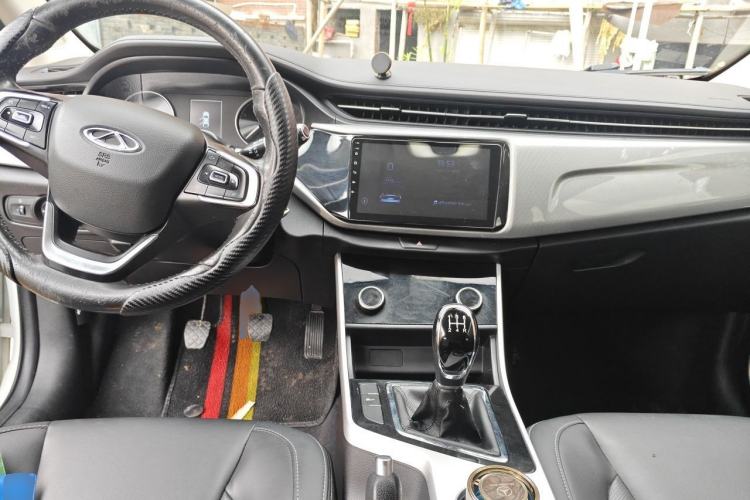 Used Chery Arrizo 5 2019 Facelifted PRO 1.5L Manual Youth Edition China VI Standard Center Console