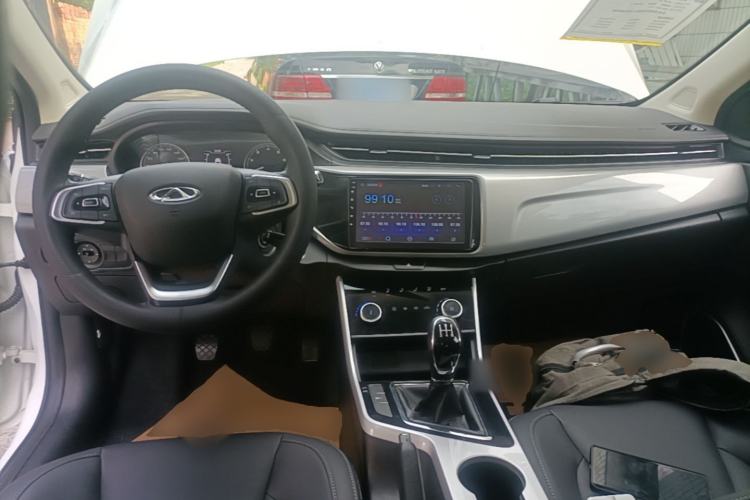 Used Chery Arrizo 5 2019 Facelifted PRO 1.5L Manual Youth Edition China VI Standard Center Console