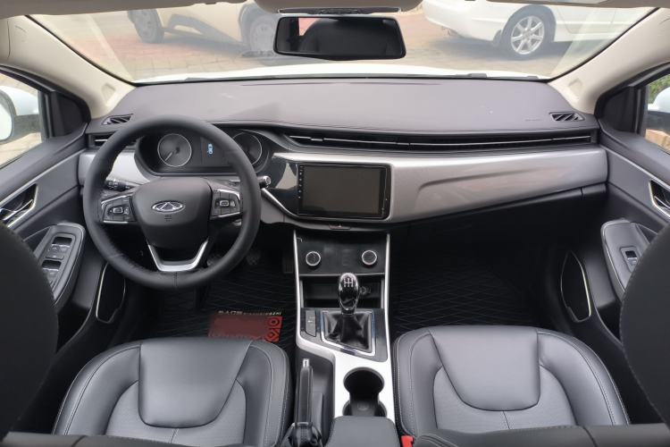 Used Chery Arrizo 5 2019 Facelifted PRO 1.5L Manual Youth Edition China VI Standard Center Console