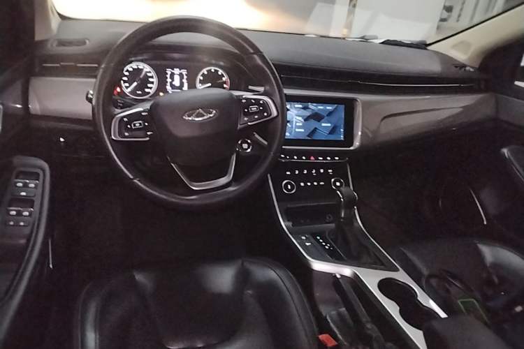 Used Chery Arrizo 5 2019 1.5L CVT Leisure Edition China V standard Center Console