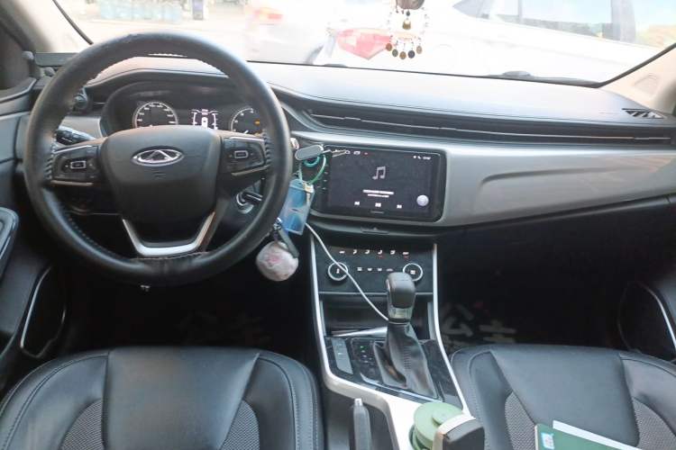 Used Chery Arrizo 5 2019 1.5L CVT Youth Edition China V Standard Center Console