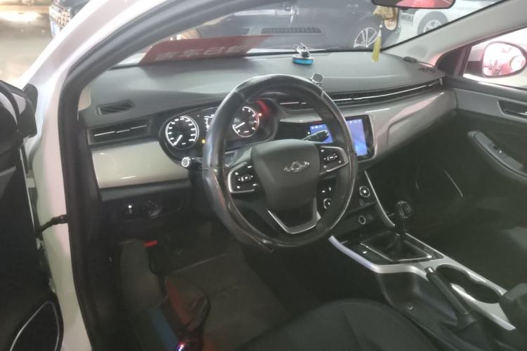 Used Chery Arrizo 5 2019 Facelifted PRO 1.5L Manual Youth Edition China VI Standard Center Console