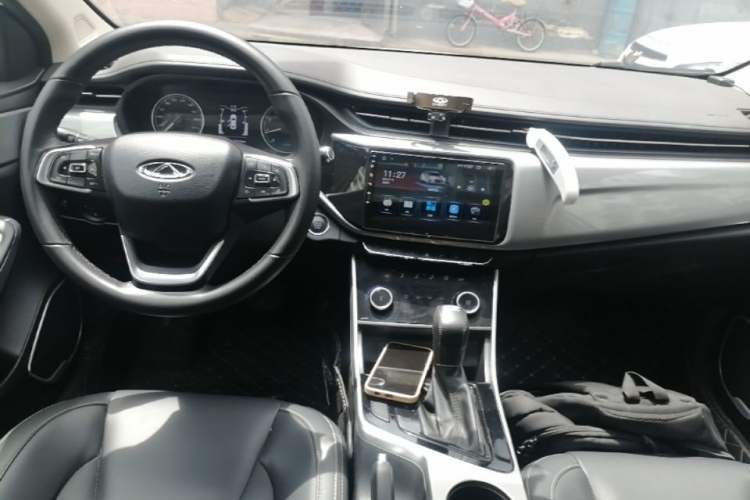 Used Chery Arrizo 5 2019 1.5L CVT Zizai Edition China V Standard Center Console