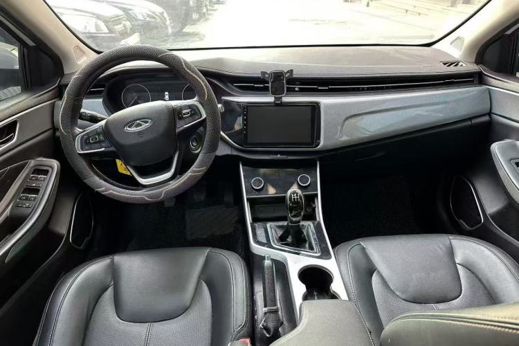 Used Chery Arrizo 5 2019 Facelifted PRO 1.5L Manual Youth Edition China VI Standard Center Console