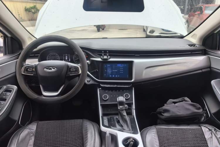 Used Chery Arrizo 5 2019 1.5L CVT Zizai Edition China V Standard Center Console