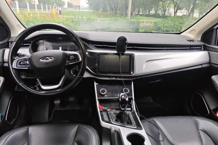 Used Chery Arrizo 5 2019 PRO 1.5L Manual Youth Edition China VI compliant Center Console