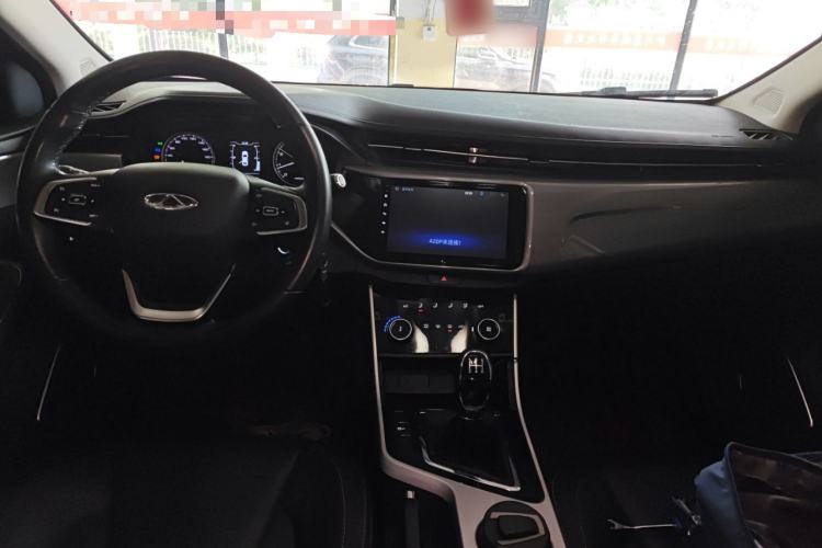 Used Chery Arrizo 5 2019 Facelifted PRO 1.5L Manual Youth Edition China VI Standard Center Console